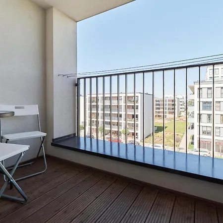 Architektow Avenue Arena Free Parking By Renters *